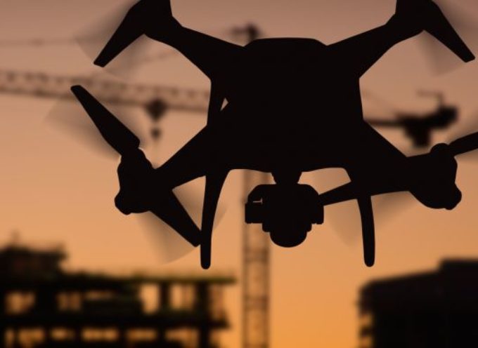 Zelfsturende drones door het imiteren van verkeer